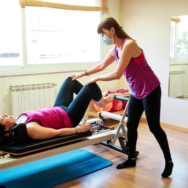 how-reformer-pilates-can-help-improve-posture-alignment